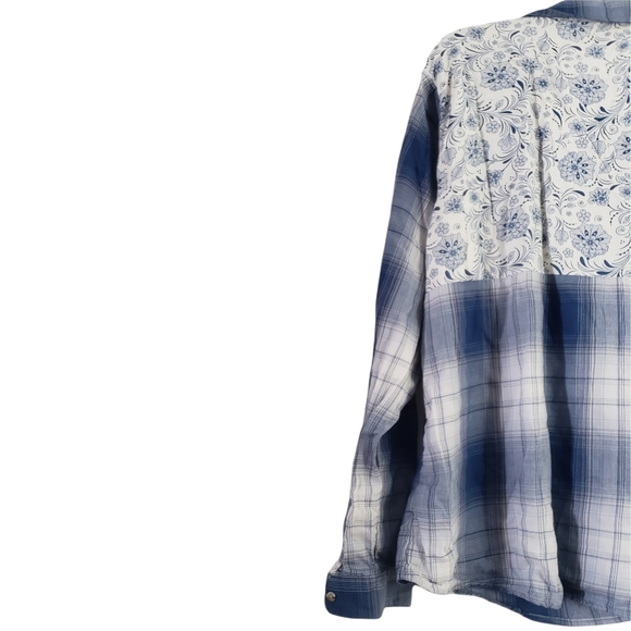Maurices Blue White Plaid Floral Long Sleeve Button Down Shirt XXL Womens - Picture 3 of 5
